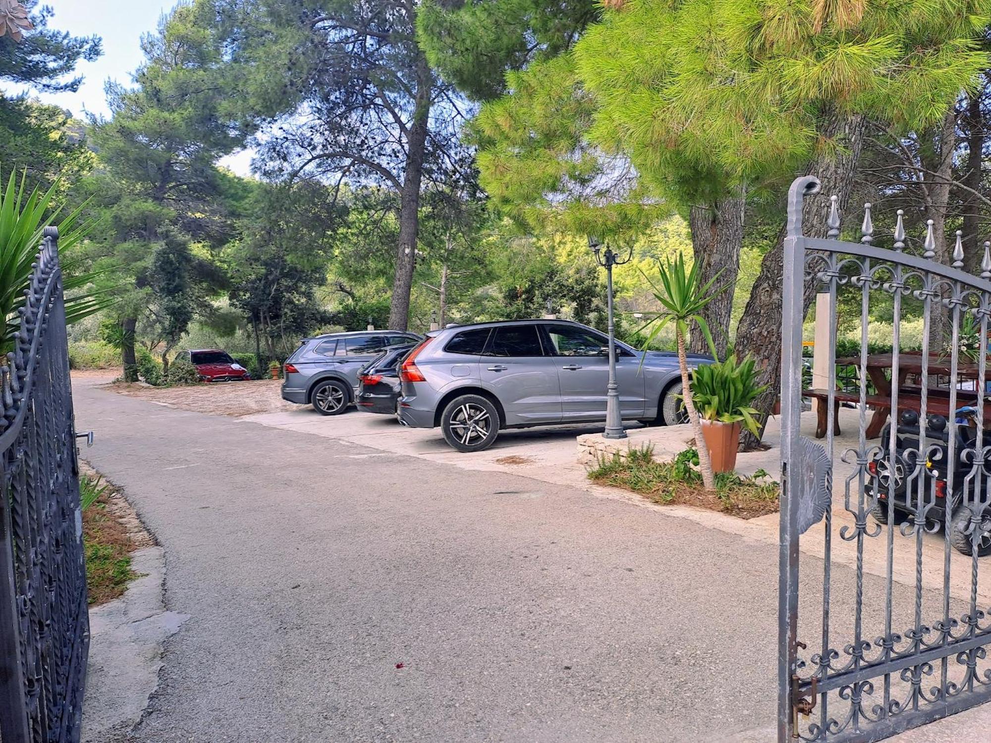 Stone House Poplat Villa *